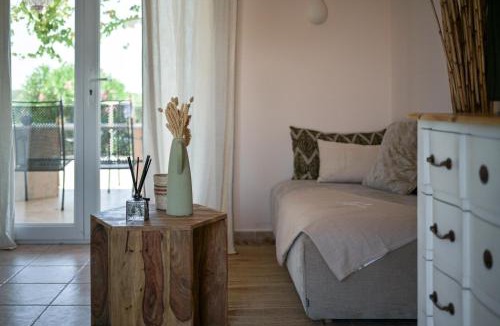 Pont Royal House | La Villa KEF - Maison d'hôtes & SPA