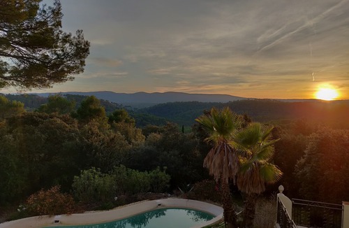 Lorgues Villa | La Villa L'oranger - Spacieuse et Magnifique villa au cœur de la Provence Verte