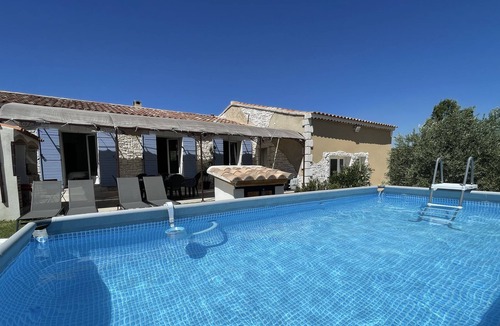 Maillane Villa | La Villa Valexiane