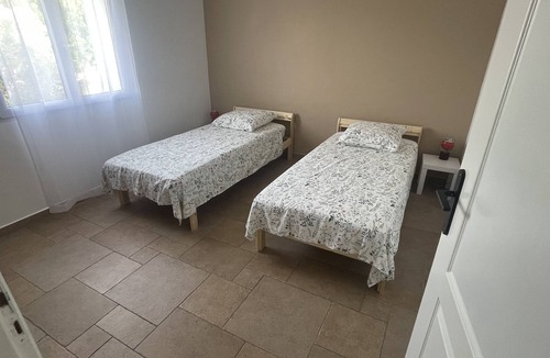 Maillane Villa | La Villa Valexiane