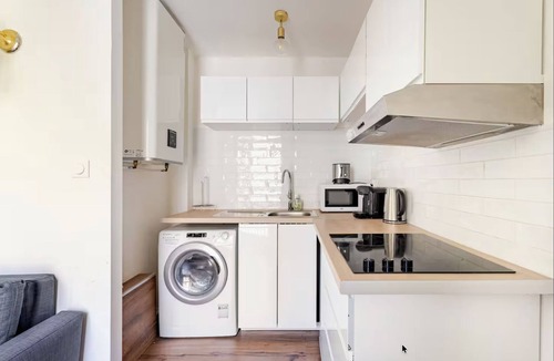 Saint-Lazare Apartment | Lafayette Street 1