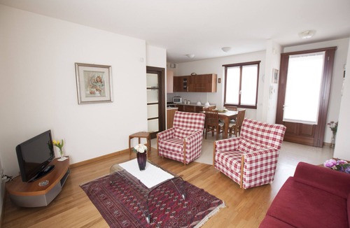 Castelnuovo del Garda House | Lake area apartment