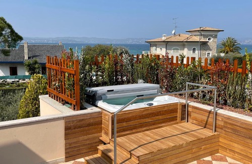 Sirmione Villa | Lake Front Apartment - Direct Lake Access