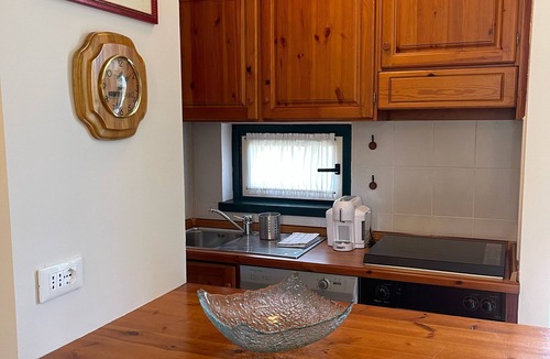 Lugana Apartment | Lakefront apartment with pool and WiFi