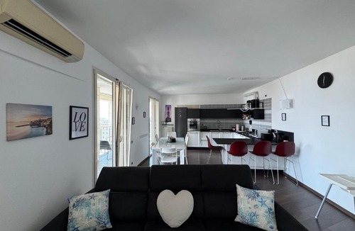 Genoa Apartment | Lanternalba appartamento con vista sul porto antico
