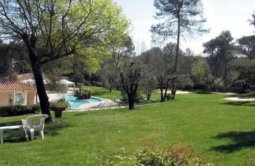 Mougins Villa | Large 600M2 property, tennis and 60sqm pool house with bar-kitchen on 10000 sqm