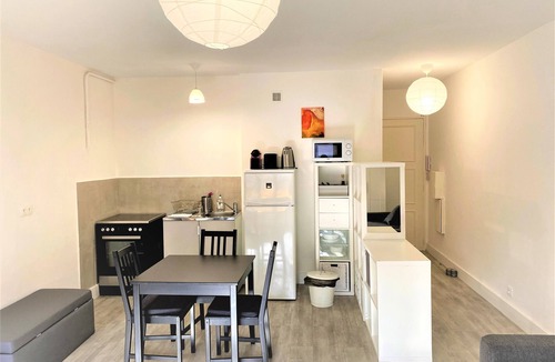 California - Pezou Apartment | Large and Quiet Studio with Balcony