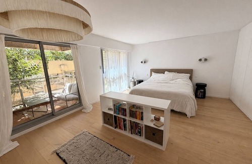 7th Arrondissement Apartment | Large apartment in the heart of the 7th district - 5min from the old port