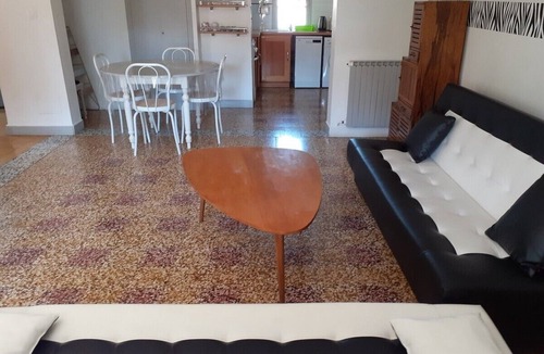 Sete Apartment | Large, bright apartment with private terrace and garden - parking space included