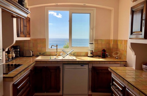 Ensues-la-Redonne House | Large family villa with exceptional view of the Calanques - sleeps 10