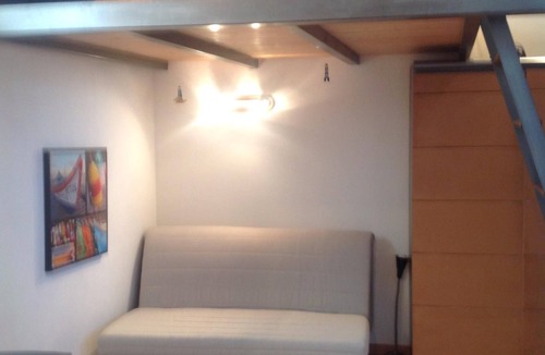 8th Arrondissement House | Large Holiday House between sea and creeks