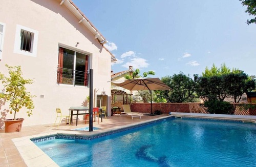 Saint-Barnabe Villa | Large house in a quiet neighborhood with a pool