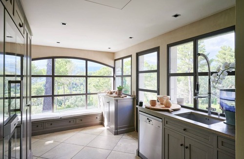 Les Baraques House | Large luxury villa on a hilltop with beautiful views