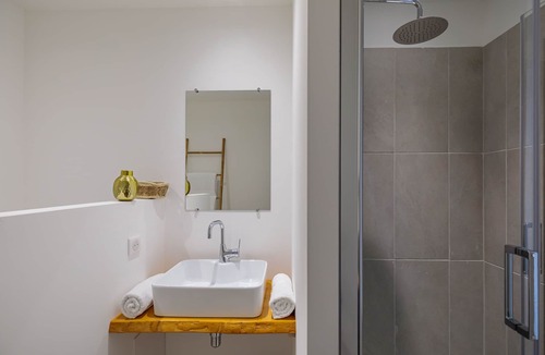 Apt House | Large Provencal Bastide in the heart of the Luberon, panoramic view.