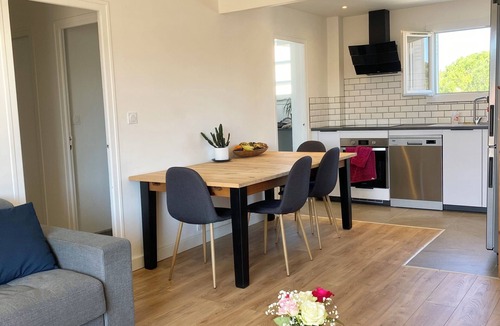Sud Apartment | Large, quiet apartment with parking in Aix-en-Provence