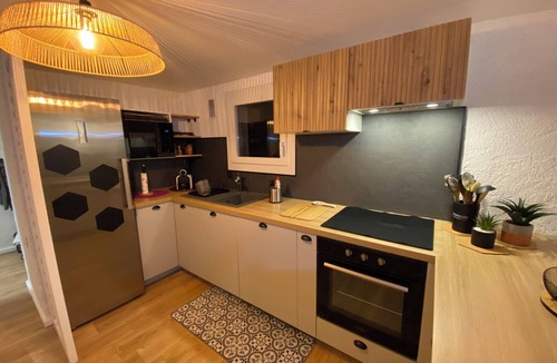 Fitou Apartment | Large renovated duplex 6/8 persons Private estate with 2 swimming pools - 10 min beaches