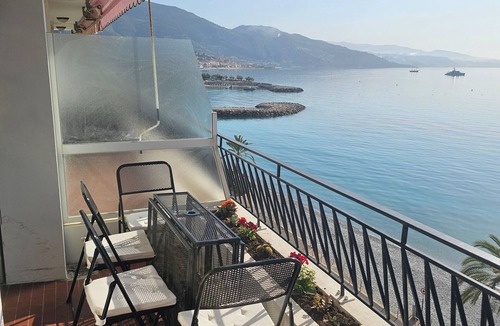 Roquebrune-Cap-Martin Apartment | Large Studio 40 m2, sleeping area, seafront