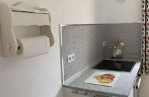 Mandelieu-La-Napoule Apartment | Large, very quiet studio 38 m2 terrace 18 m2 pool/garden view