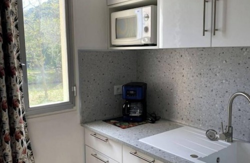 Mandelieu-La-Napoule Apartment | Large, very quiet studio 38 m2 terrace 18 m2 pool/garden view
