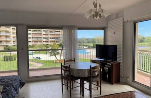 Mandelieu-La-Napoule Apartment | Large, very quiet studio 38 m2 terrace 18 m2 pool/garden view