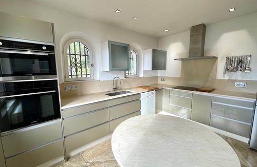 Hyeres Villa | Large villa with exceptional sea view, private pool and tennis access