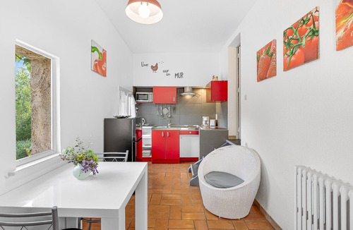 La Robine-sur-Galabre House | Lavender Cottage with Mountain View, Private Terrace, and Wi-Fi