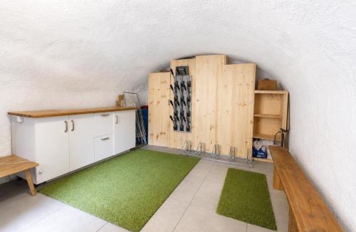 Saint-Chaffrey Apartment | Le 1350 Loft Alpin Cœur station Ski Room