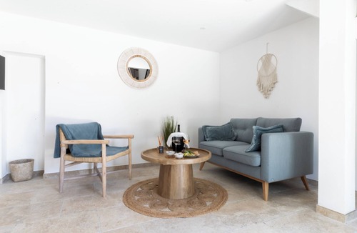 La Roquebrussanne Bed & Breakfast | Le Baguier