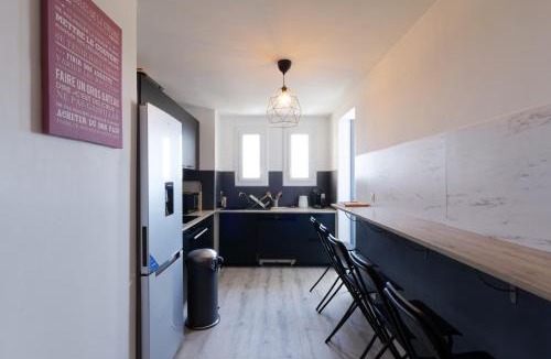 Lemasson Apartment | LE BEAULIEU * Appartement 4 chambres * 8pers * Clim * Parking * Balcon
