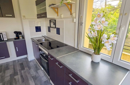 Chateau-Arnoux-Saint-Auban Apartment | Le Cosy du Lac | Lake View – Central Quiet – Parking – Wifi – Bright Apartment 4 Guests