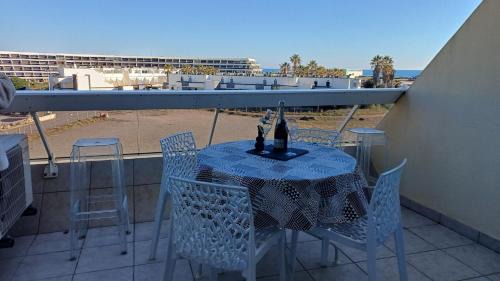Naturist Village Apartment | Le cap d'agde quartier naturiste Héliopolis E