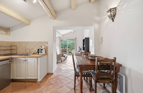 Bonnieux Apartment | Le Capitaine Apartment in the heart of Bonnieux