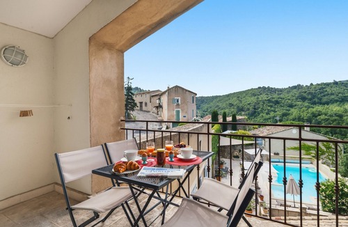 Bonnieux Apartment | Le Capitaine Apartment in the heart of Bonnieux
