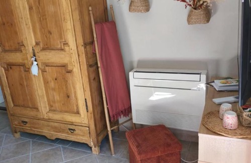 Aurons Bed & Breakfast | Le Castelas - Hébergement complet