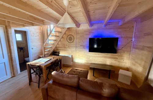 Saint-Leger-les-Melezes Ski Chalet | Le Chalet de la Vernie