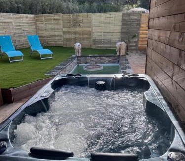 Lancon-Provence Ski Chalet | Le chalet insolite