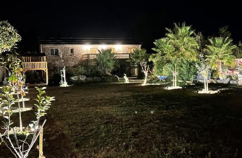 Cuxac-dʼAude Villa | "Le Clos de Pierres" Grande Maison Jusqu'à 28 Pers Sauna Spa Piscine Pétanque