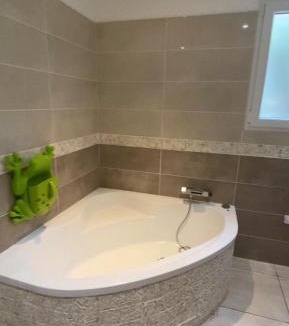 Ganges House | Le clos des voies