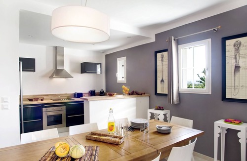 Saint-Saturnin-les-Apt House | Le Clos Savornin V8IC by Interhome