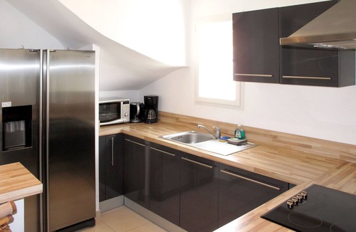 Saint-Saturnin-les-Apt House | Le Clos Savornin V8IC by Interhome