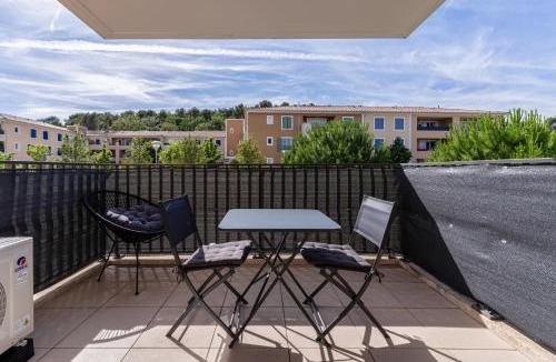 Roquefort-les-Pins Apartment | Le Cocon Calistea: Studio climatisé avec Piscine