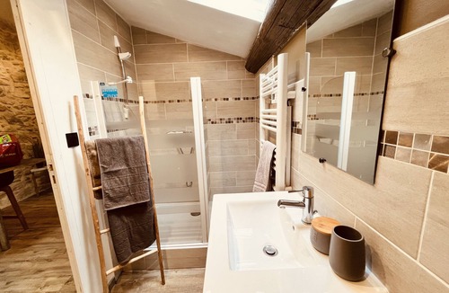 Route de Beaucaire Apartment | Le Cocon Charmant Studio
