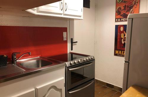 Les Lecques Apartment | Le Cocon des Lecques - 37m2 - 500m de la Plage & Port - Wi-Fi - Parking - Calme