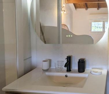 Gap Apartment | Le Dahlia