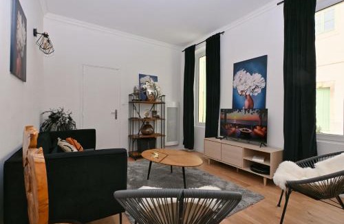 Route d'Arles Apartment | Le Génova Clim, Wifi, proche Gare