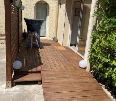 Istres Apartment | le Garden Cocoon