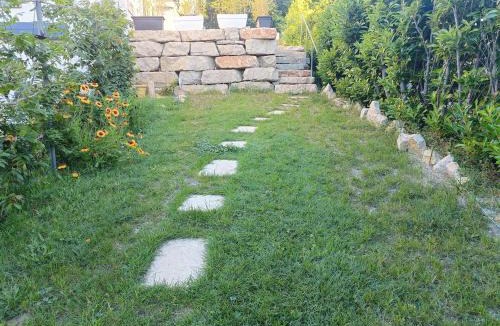 Mallemoisson Apartment | Le jardin de Nigelle , En Provence