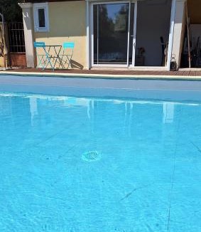 Lancon-Provence Bed & Breakfast | Le Jardin du Félibrige