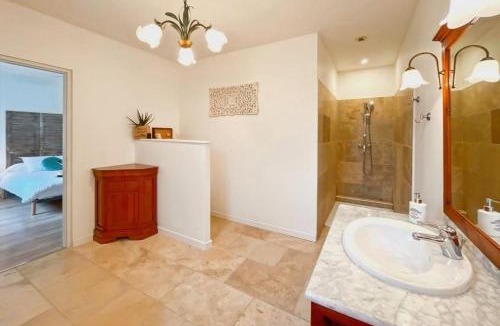 Villeneuve-les-Beziers House | Le jardin secret bnb