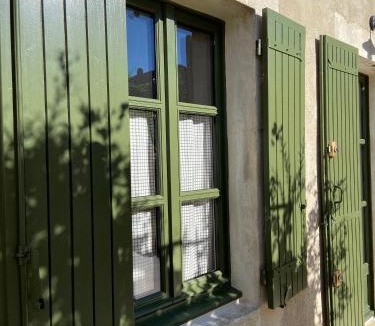Eygalieres House | Le jardinet de Rosa Maison de village